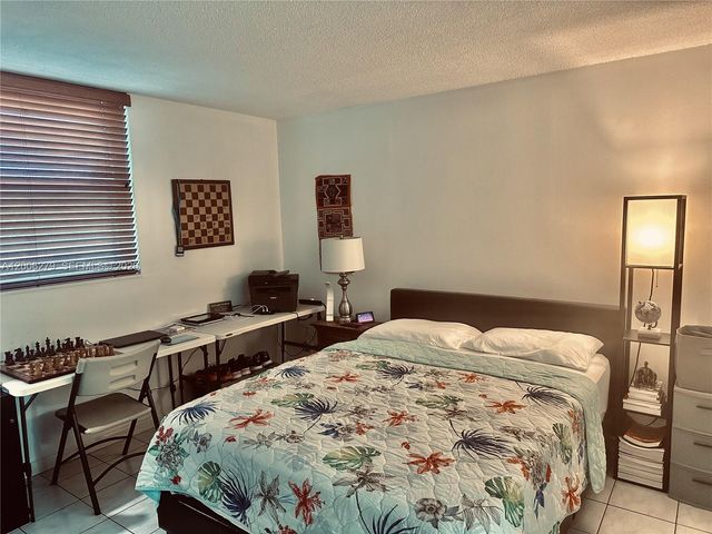 1913 S Ocean Dr 111, Hallandale Beach, FL 33009