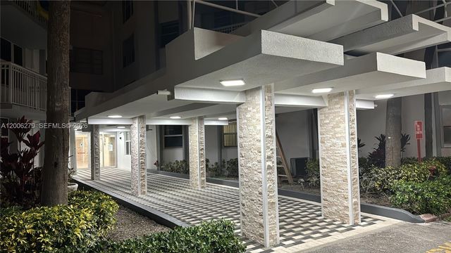 1913 S Ocean Dr 111, Hallandale Beach, FL 33009