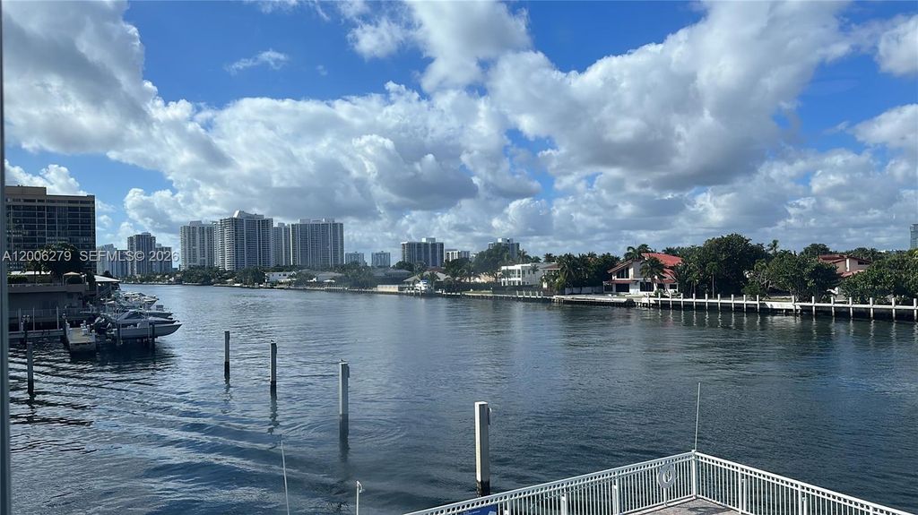 1913 S Ocean Dr 111, Hallandale Beach, FL 33009