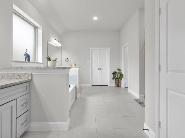 264 Hedgewood Drive, Waxahachie, TX 75165