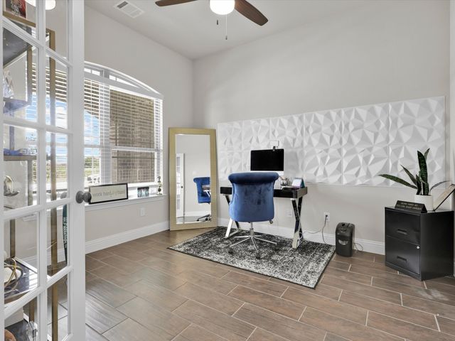 264 Hedgewood Drive, Waxahachie, TX 75165