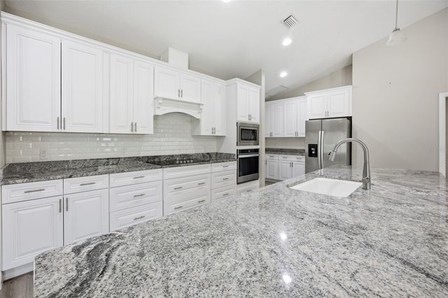 10080 SE 42ND COURT, Belleview, FL 34420