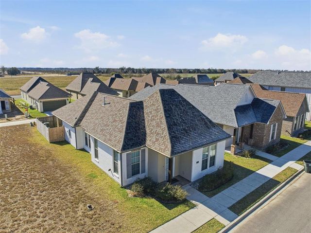 3021 Forestwood Drive, Lake Charles, LA 70607