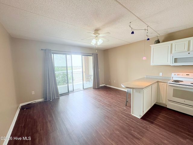 106 N Water Street 506, Wilmington, NC 28401