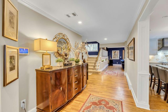 128 Soundview Drive, Port Washington, NY 11050