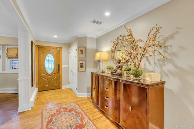 128 Soundview Drive, Port Washington, NY 11050