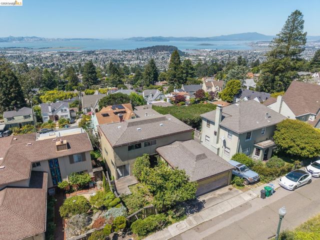 456 Kentucky Ave, Berkeley, CA 94707