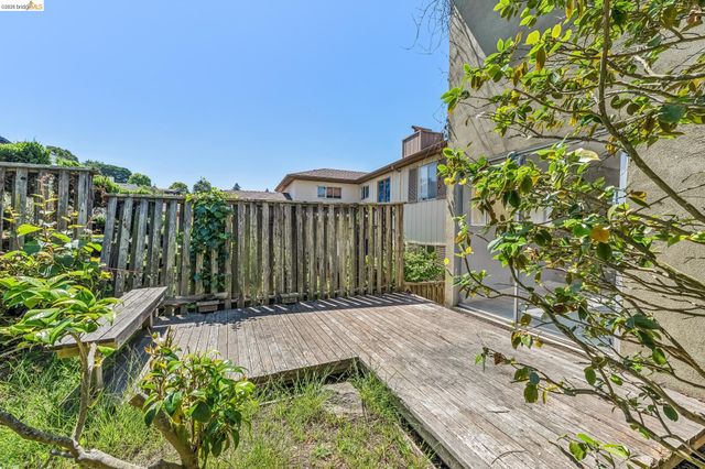 456 Kentucky Ave, Berkeley, CA 94707