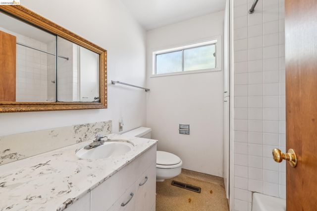 456 Kentucky Ave, Berkeley, CA 94707