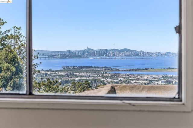 456 Kentucky Ave, Berkeley, CA 94707