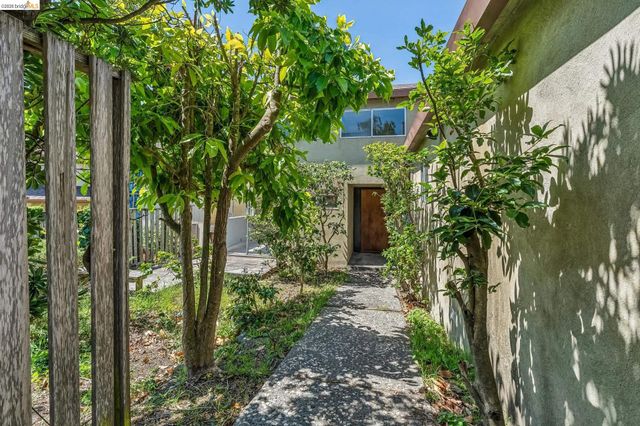 456 Kentucky Ave, Berkeley, CA 94707