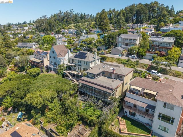 456 Kentucky Ave, Berkeley, CA 94707