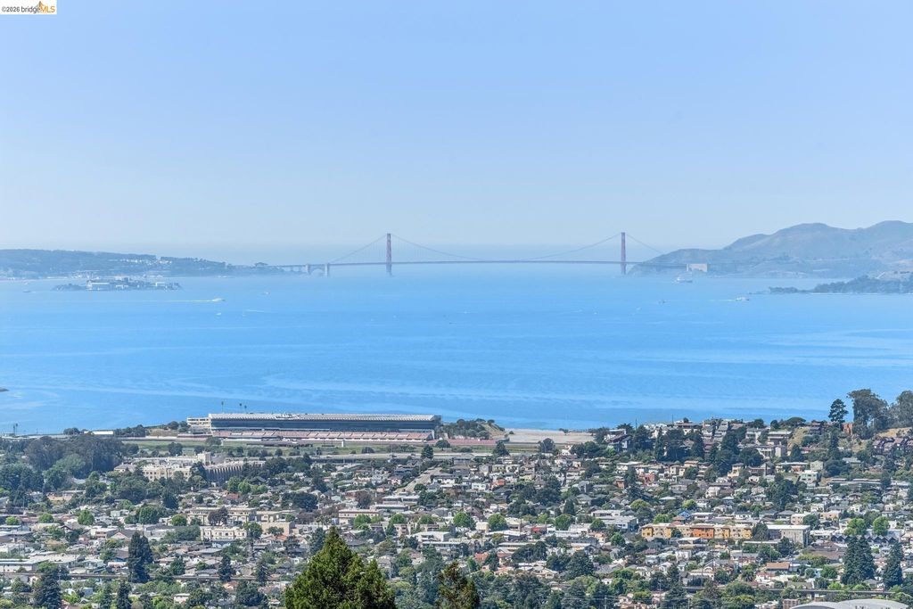456 Kentucky Ave, Berkeley, CA 94707