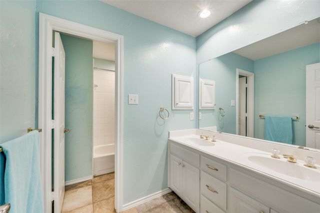 2604 Heather Brook Court, Bedford, TX 76021