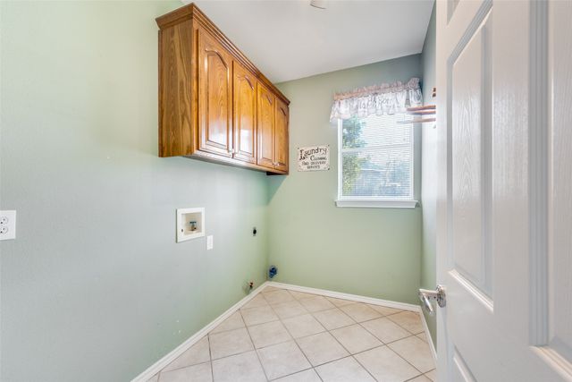 2604 Heather Brook Court, Bedford, TX 76021