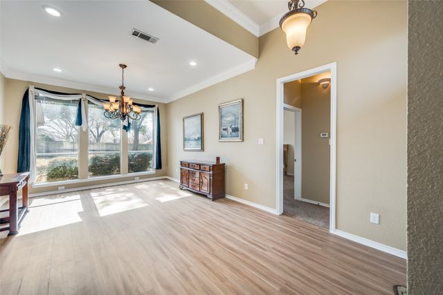 2604 Heather Brook Court, Bedford, TX 76021