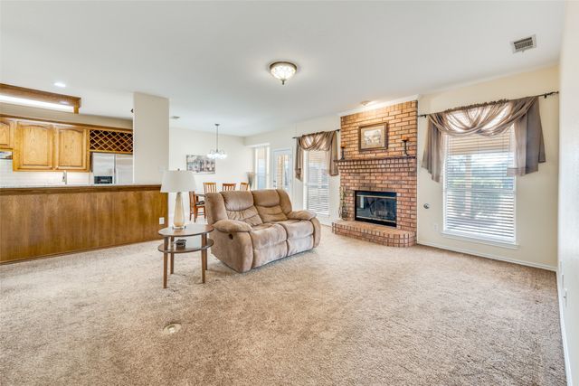 2604 Heather Brook Court, Bedford, TX 76021