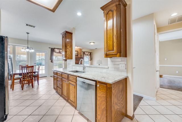 2604 Heather Brook Court, Bedford, TX 76021