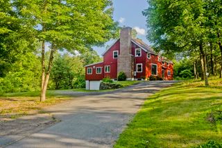 150 Harris St, Granby, MA 01033