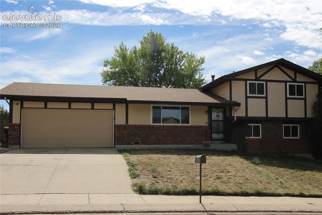 5327 Silver Spur Avenue, Colorado Springs, CO 80915 — photo 2