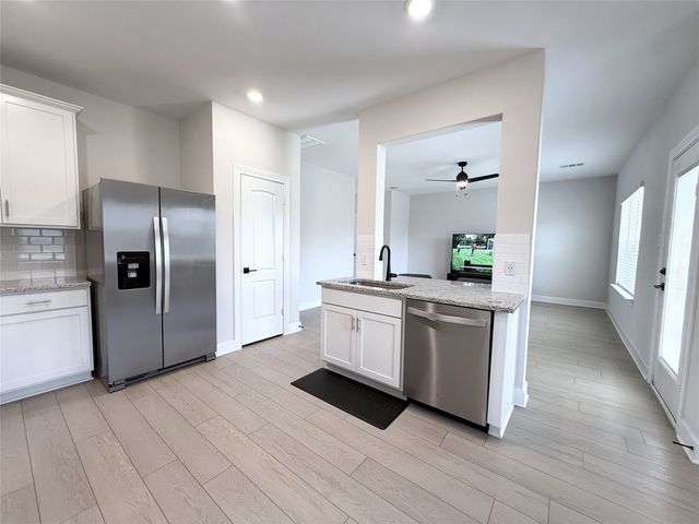 1205 Ginsburg Lane, Princeton, TX 75407