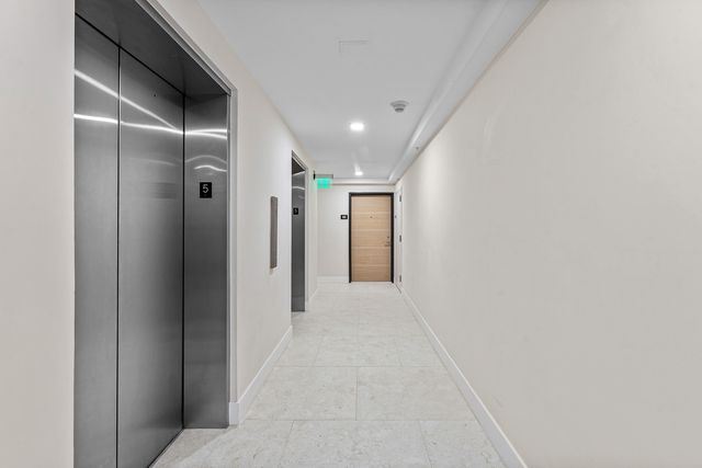 5460 N Ocean Drive 5b, Singer Island, FL 33404