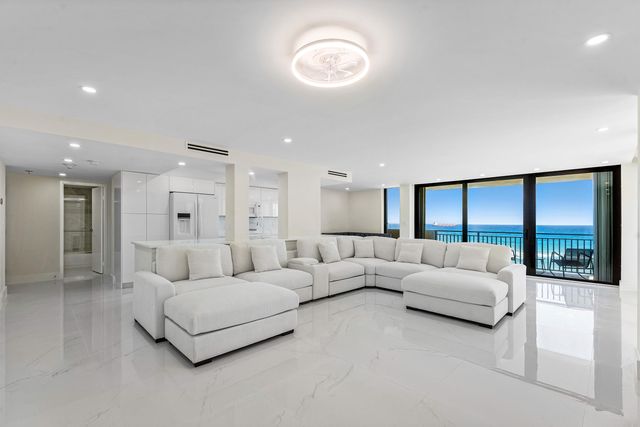 5460 N Ocean Drive 5b, Singer Island, FL 33404