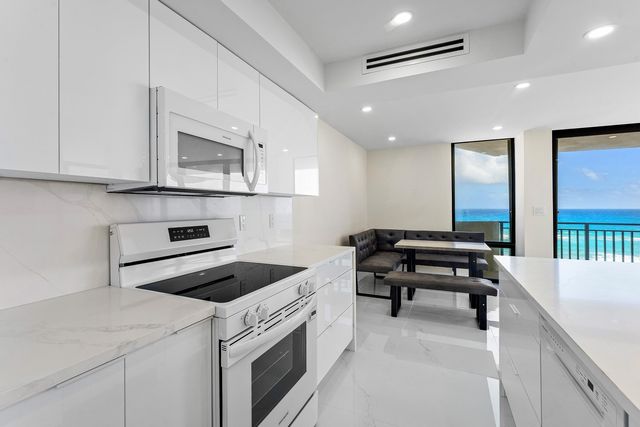 5460 N Ocean Drive 5b, Singer Island, FL 33404