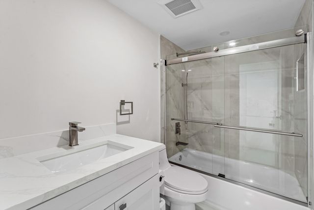 5460 N Ocean Drive 5b, Singer Island, FL 33404