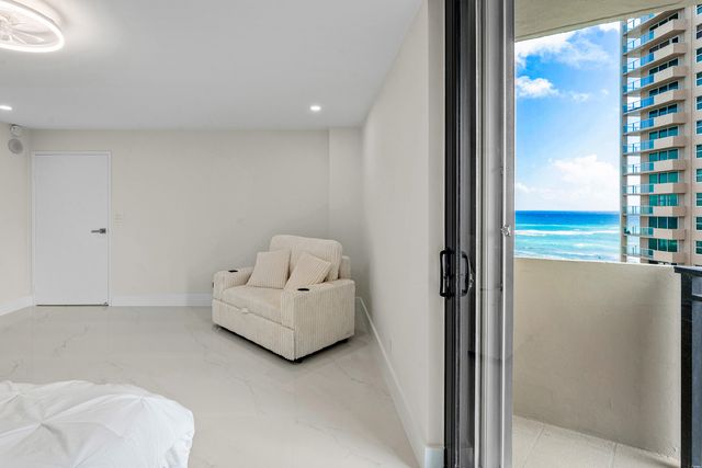 5460 N Ocean Drive 5b, Singer Island, FL 33404