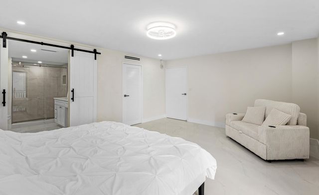 5460 N Ocean Drive 5b, Singer Island, FL 33404