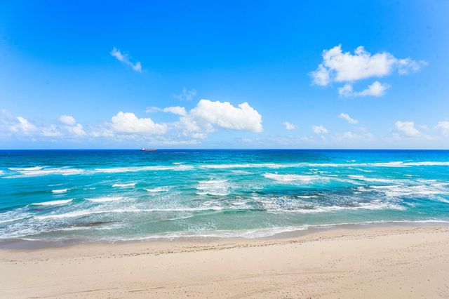 5460 N Ocean Drive 5b, Singer Island, FL 33404