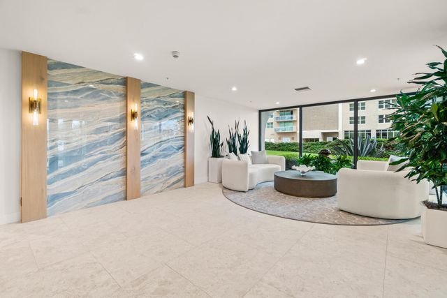 5460 N Ocean Drive 5b, Singer Island, FL 33404