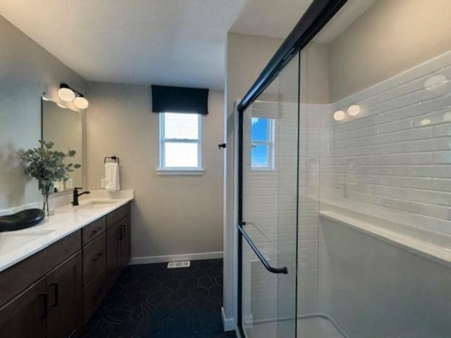 1649 Lund Way, Shakopee, MN 55379