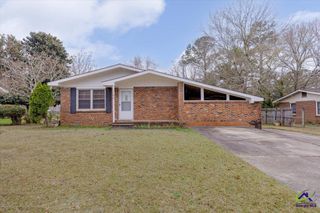 104 Oxford Lane, Warner Robins, GA 31088