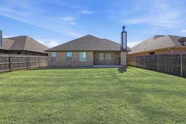9221 NW 91st Street, Yukon, OK 73099