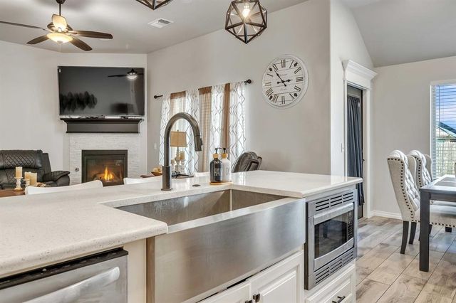 9221 NW 91st Street, Yukon, OK 73099
