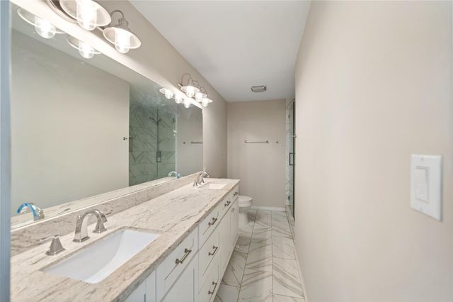 5203 Chantilly Lane, Houston, TX 77092