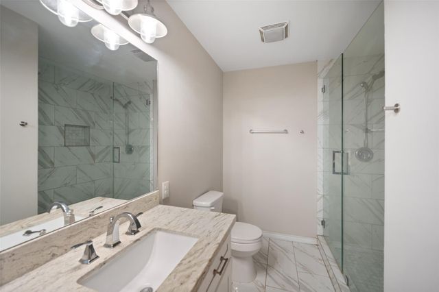 5203 Chantilly Lane, Houston, TX 77092