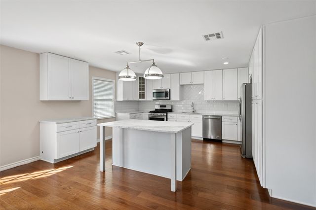 5203 Chantilly Lane, Houston, TX 77092