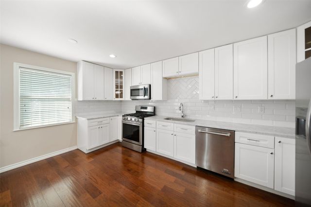 5203 Chantilly Lane, Houston, TX 77092