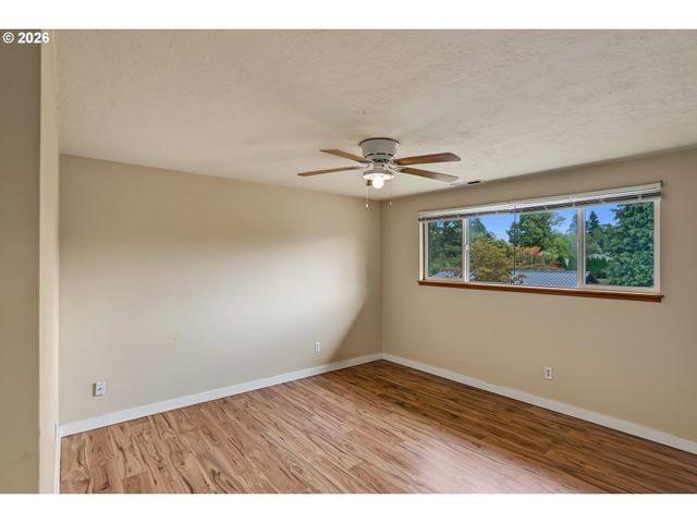 4805 Se 7TH Ave, Salem, OR 97302