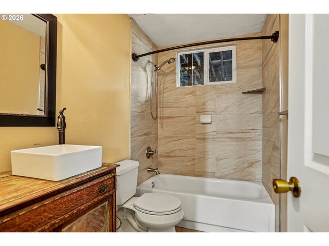 4805 Se 7TH Ave, Salem, OR 97302