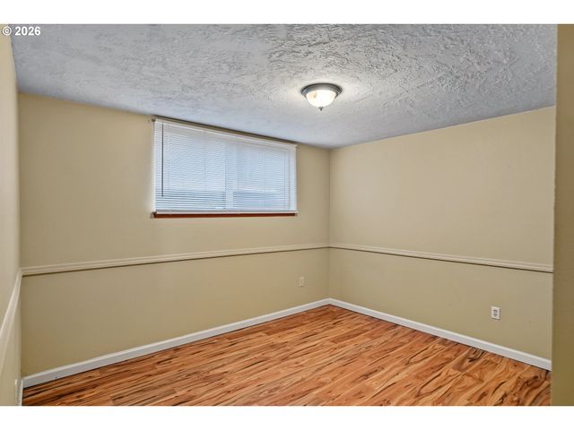 4805 Se 7TH Ave, Salem, OR 97302
