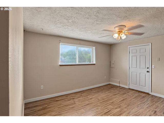 4805 Se 7TH Ave, Salem, OR 97302