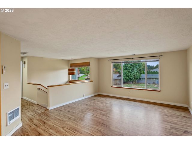4805 Se 7TH Ave, Salem, OR 97302