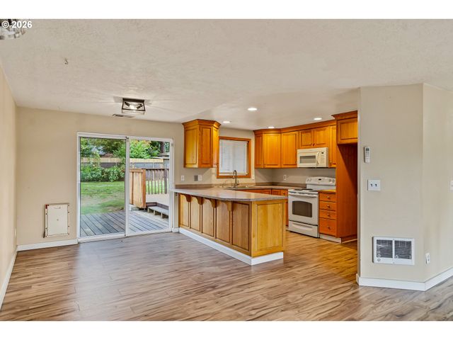 4805 Se 7TH Ave, Salem, OR 97302