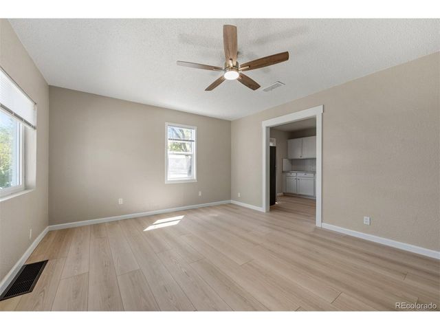 2102 W 29th St, Pueblo, CO 81008