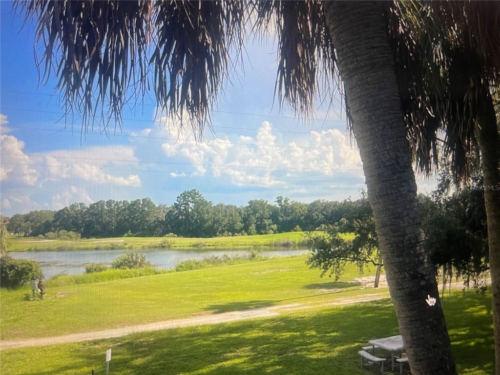 Image 3 of property listing at 757 MIDWAY DRIVE B, Ocala, FL 34472