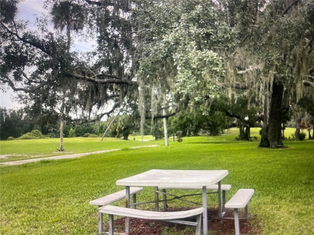 Image 21 of property listing at 757 MIDWAY DRIVE B, Ocala, FL 34472